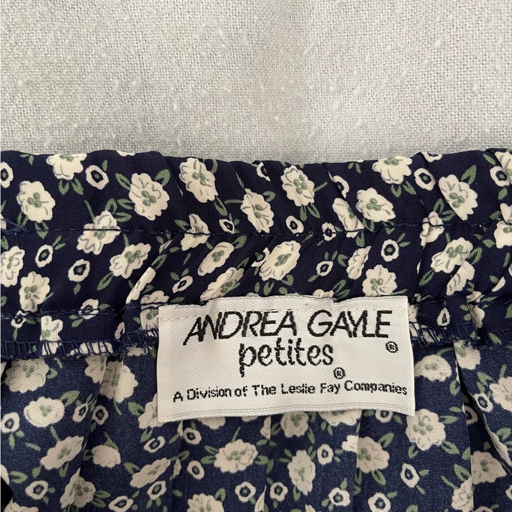 Skirt/Matching Scarf. Andrea Gayle Petites. Size PMed - Picture 4 of 6